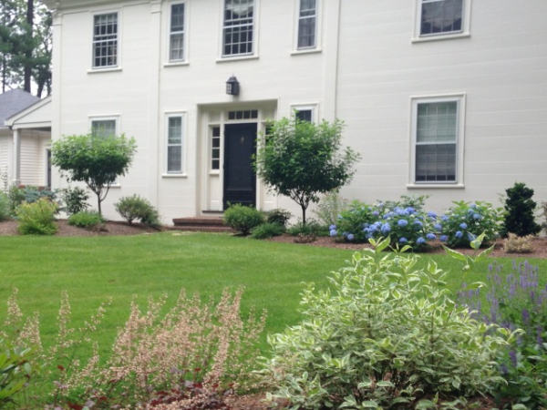 Front yard landscape design in Framingham, MA